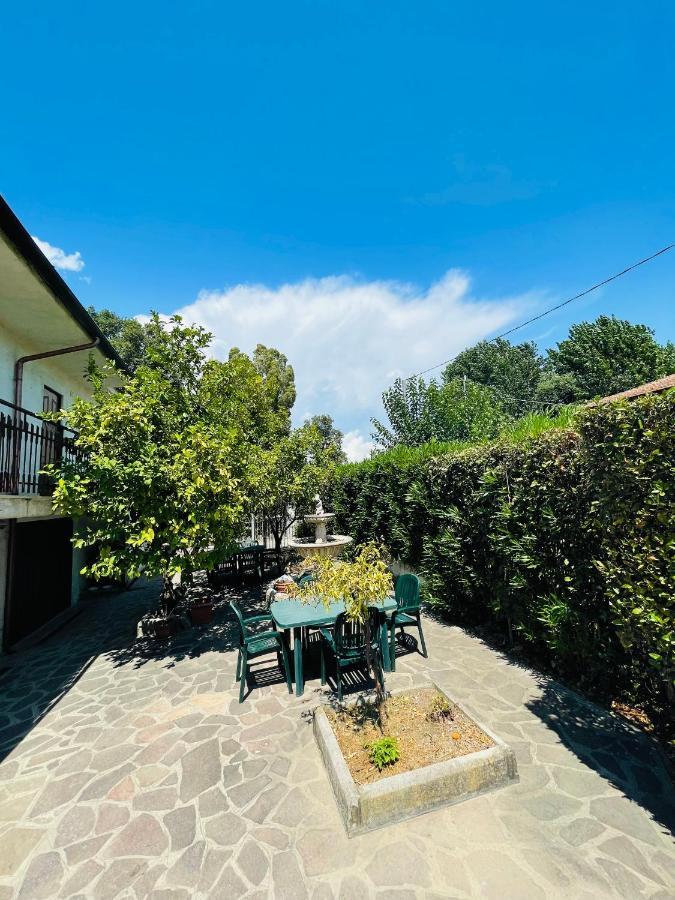 La Casa Di Nonna Attilia Apartment Fondi Bagian luar foto